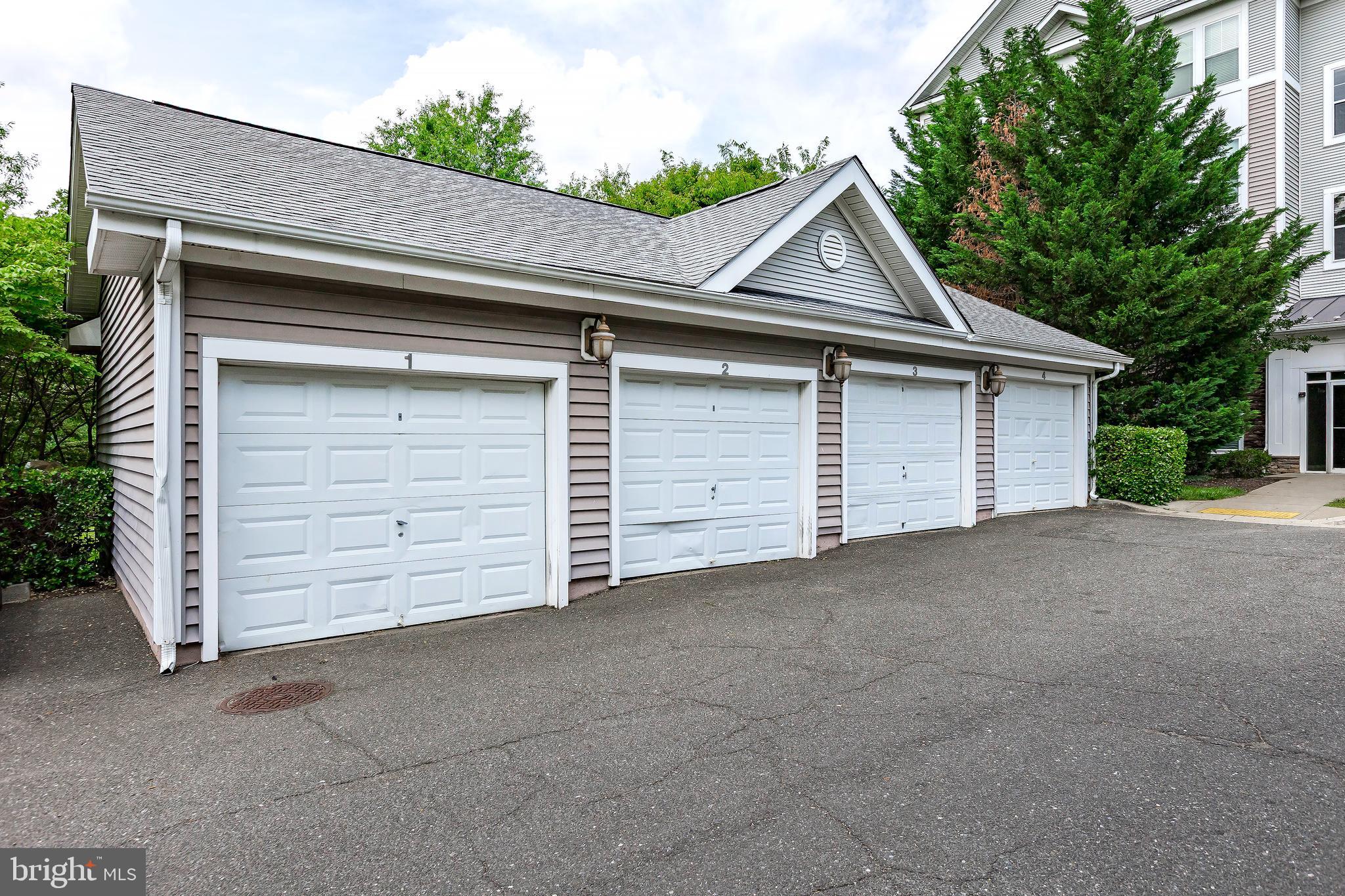 THE ADDISON AT ST PAUL - Residential