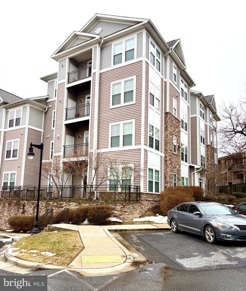 Condo For Sale - 1301 Karen Boulevard #201<br/> CAPITOL HEIGHTS, MD 20743