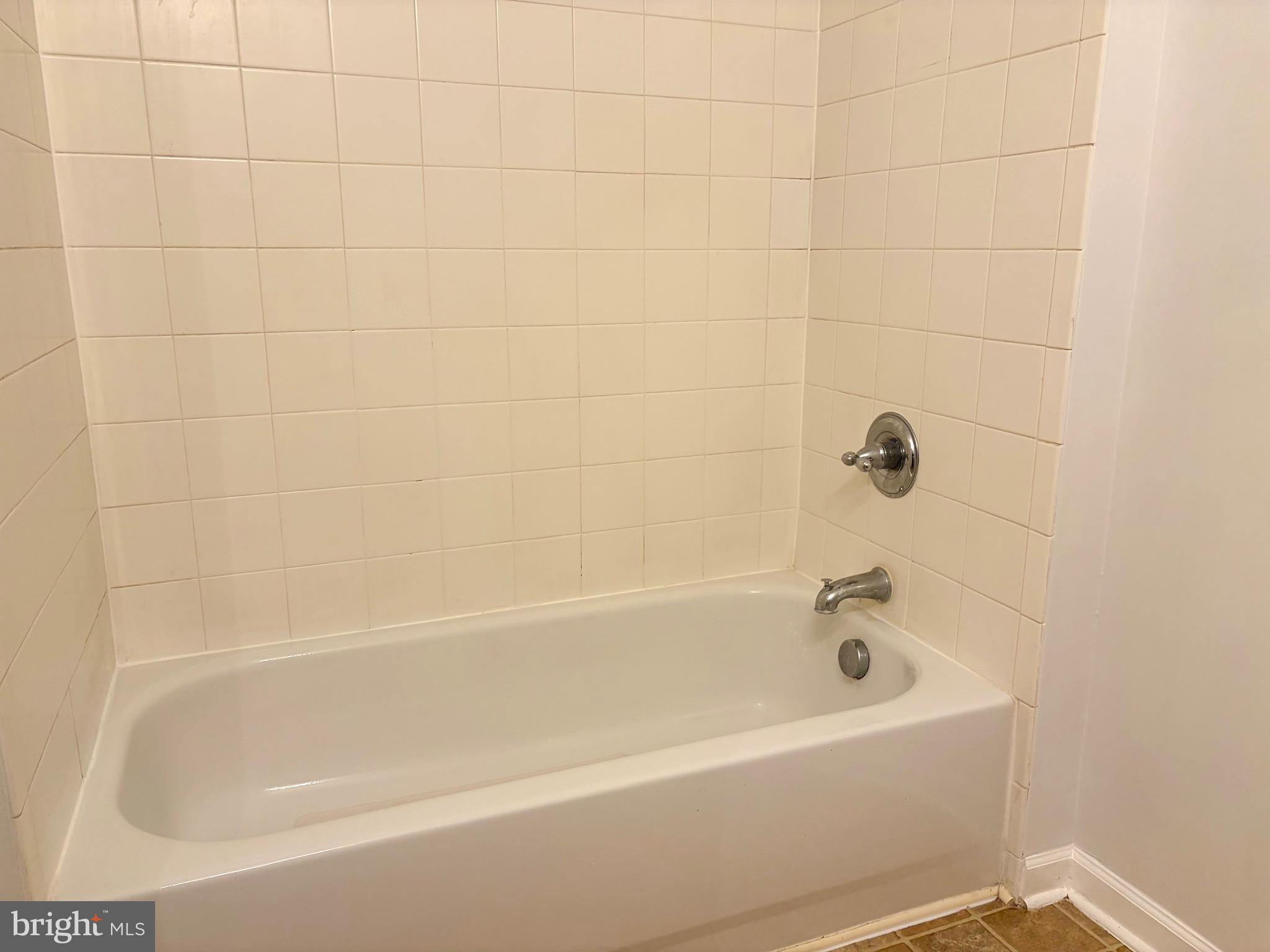 THE ADDISON AT ST PAUL - Residential