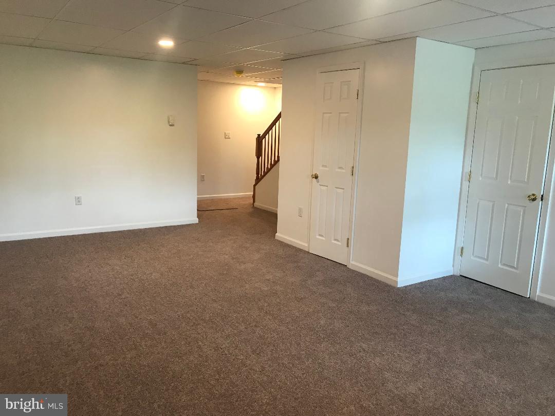COLONIAL HILLS - Residential Lease