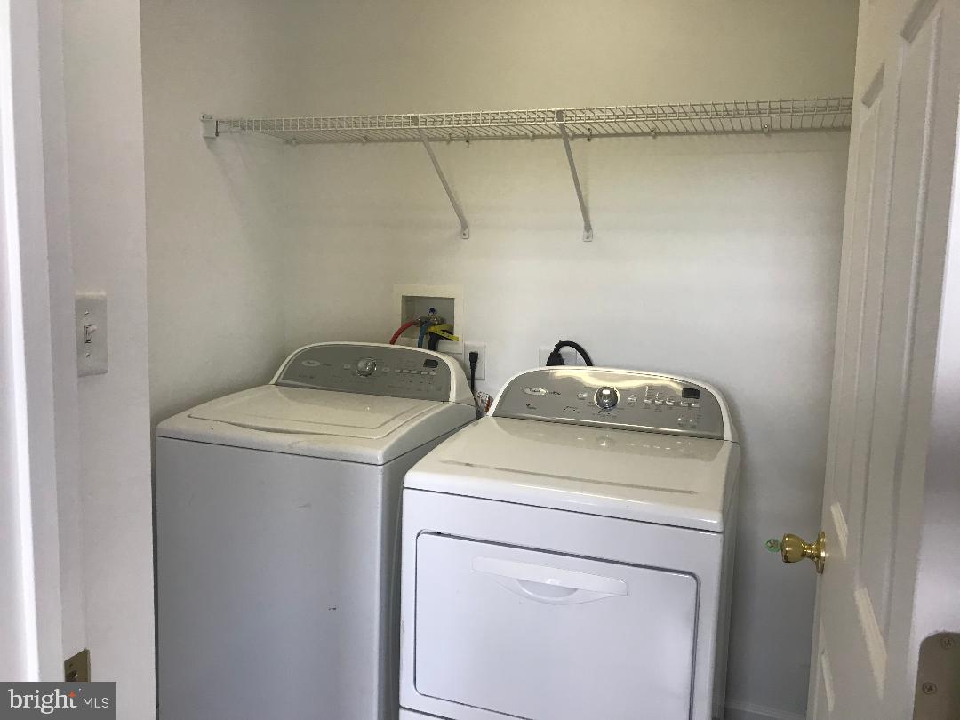 COLONIAL HILLS - Residential Lease