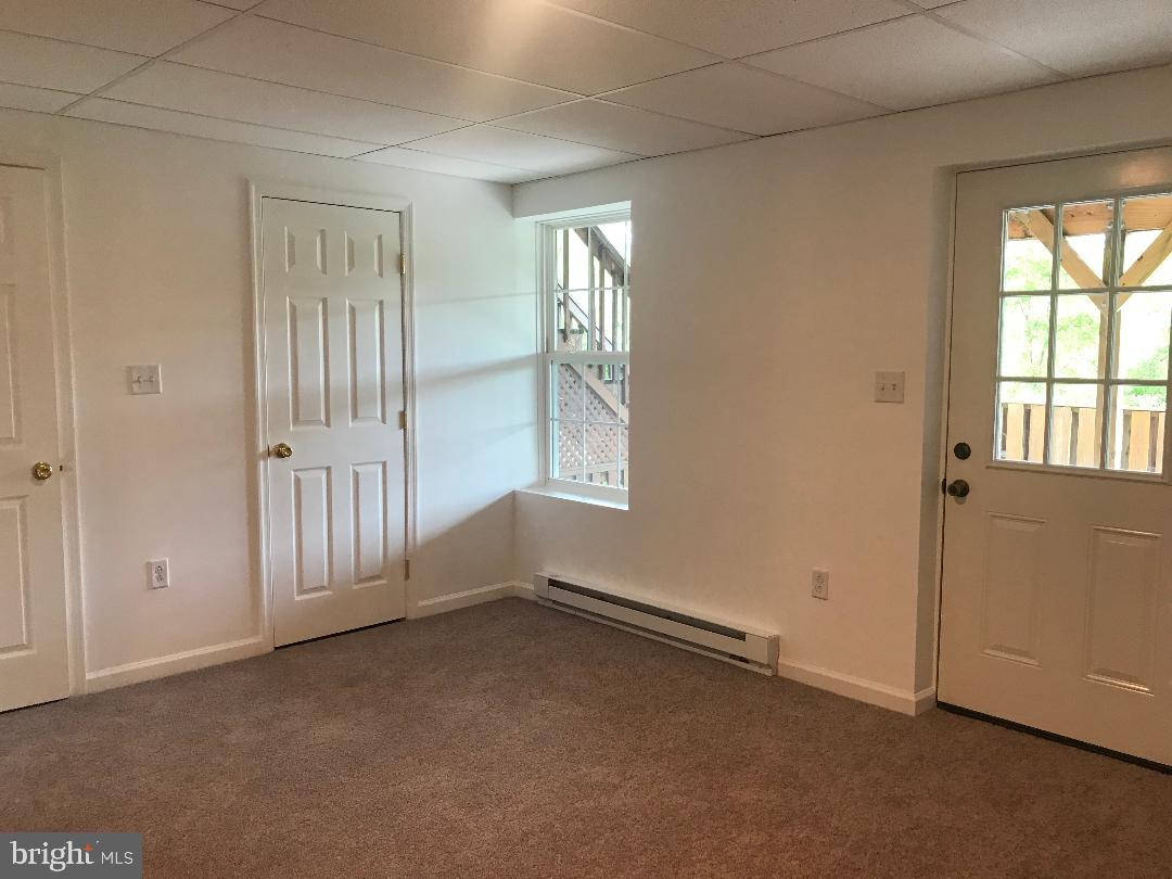 COLONIAL HILLS - Residential Lease