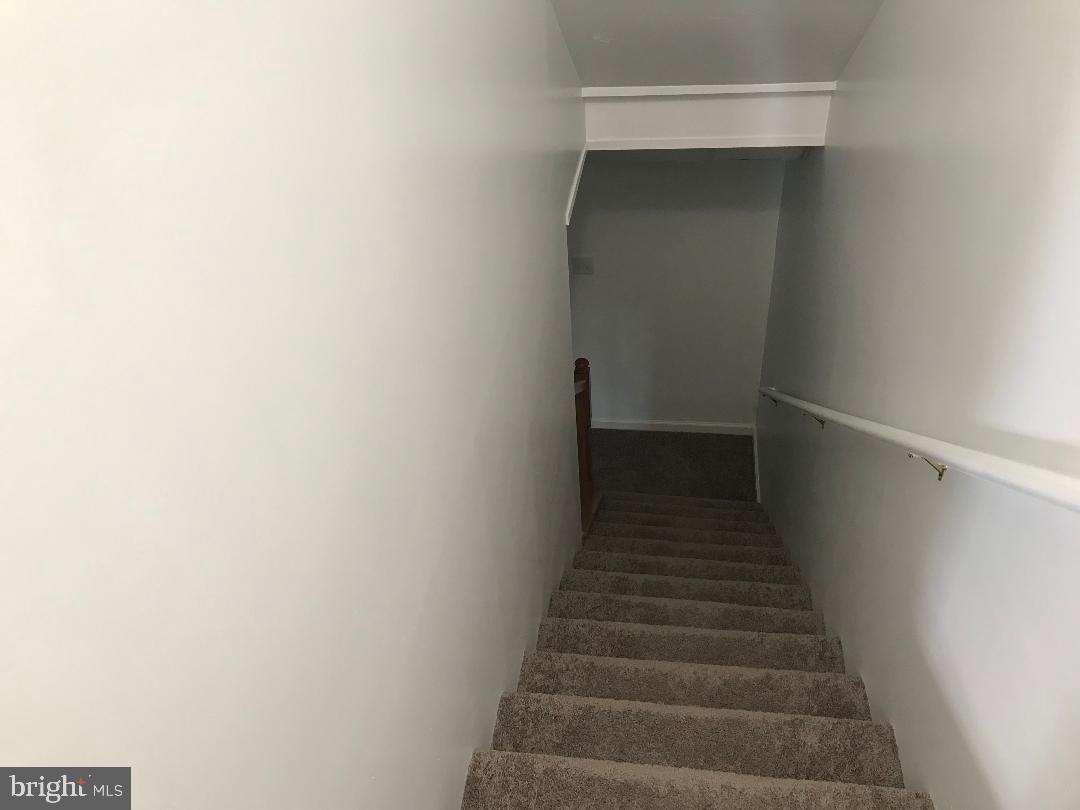 COLONIAL HILLS - Residential Lease