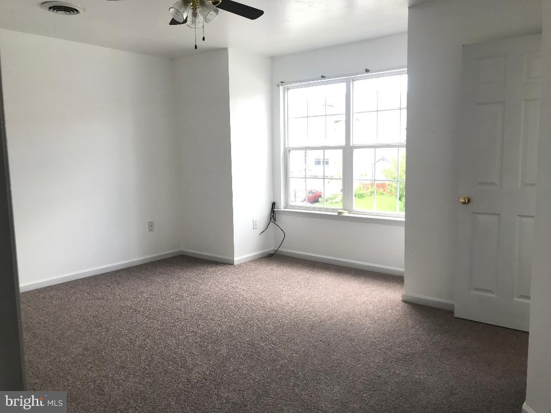 COLONIAL HILLS - Residential Lease