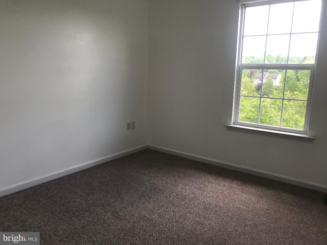 COLONIAL HILLS - Residential Lease
