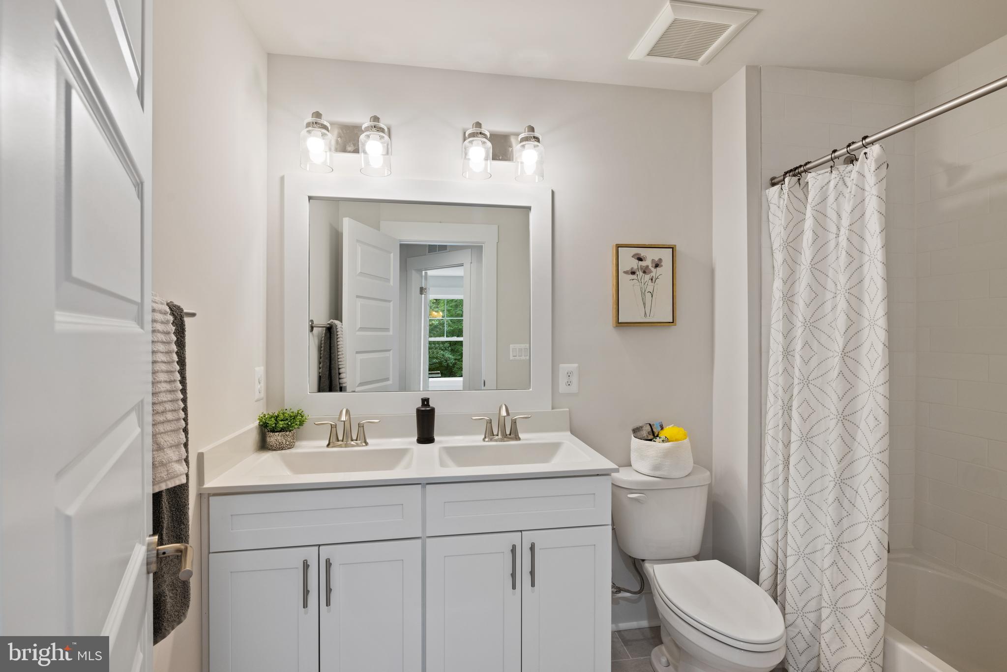 FREELAND - Residential