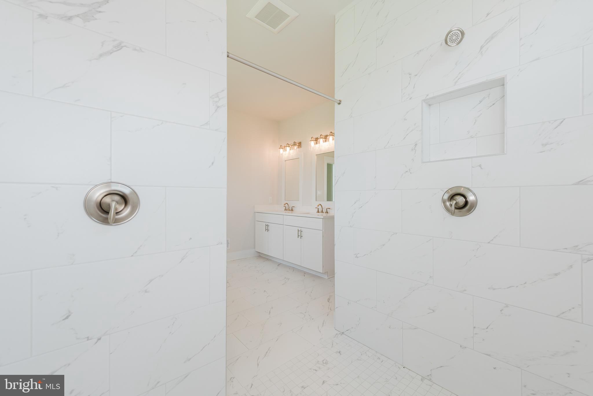 FREELAND - Residential