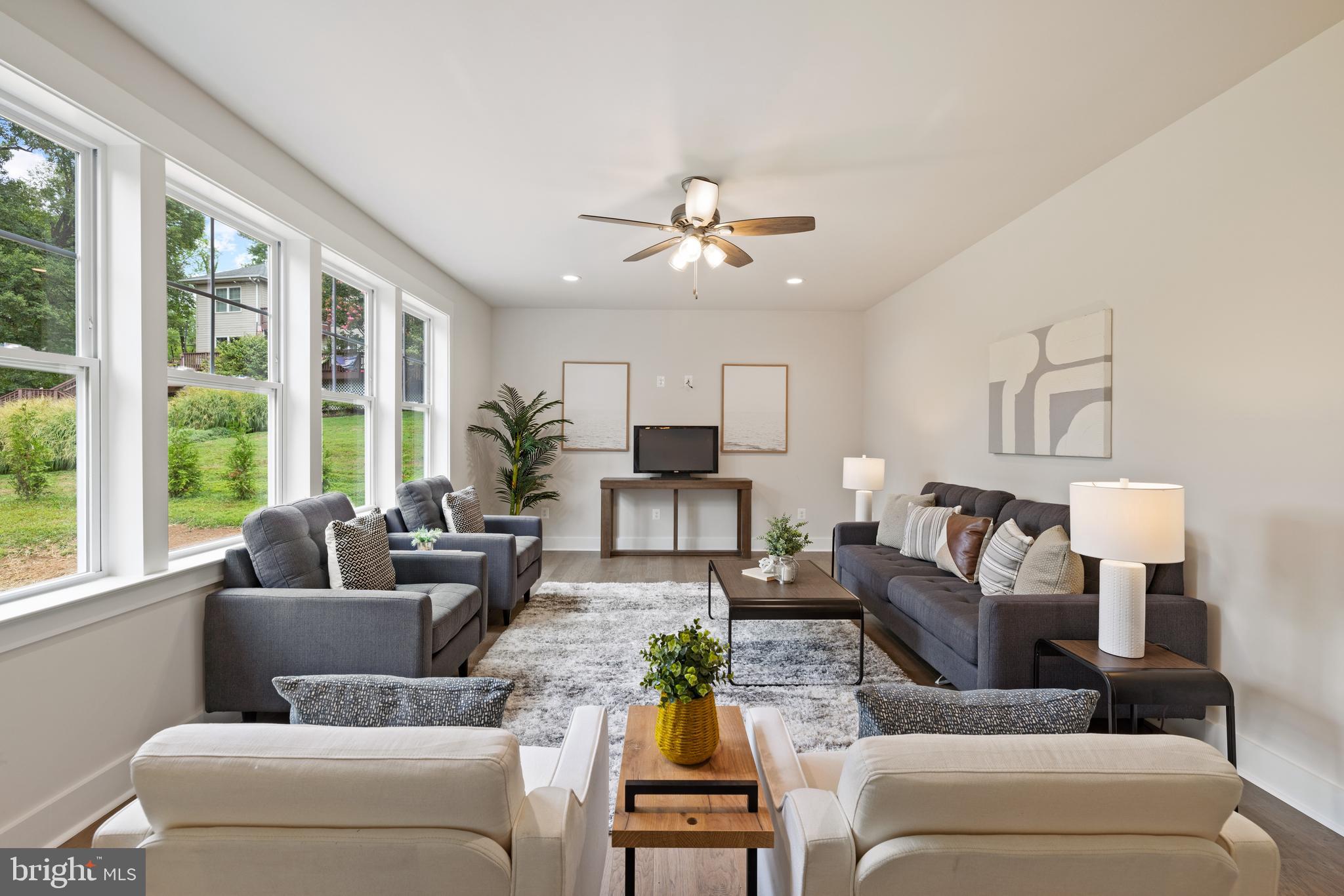 FREELAND - Residential