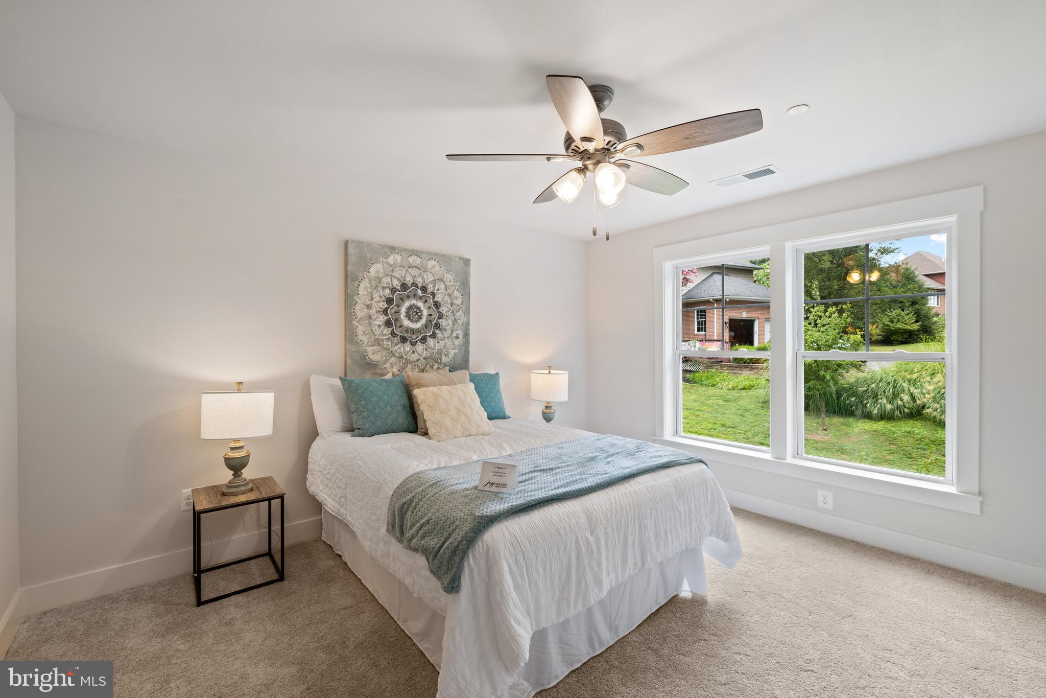 FREELAND - Residential