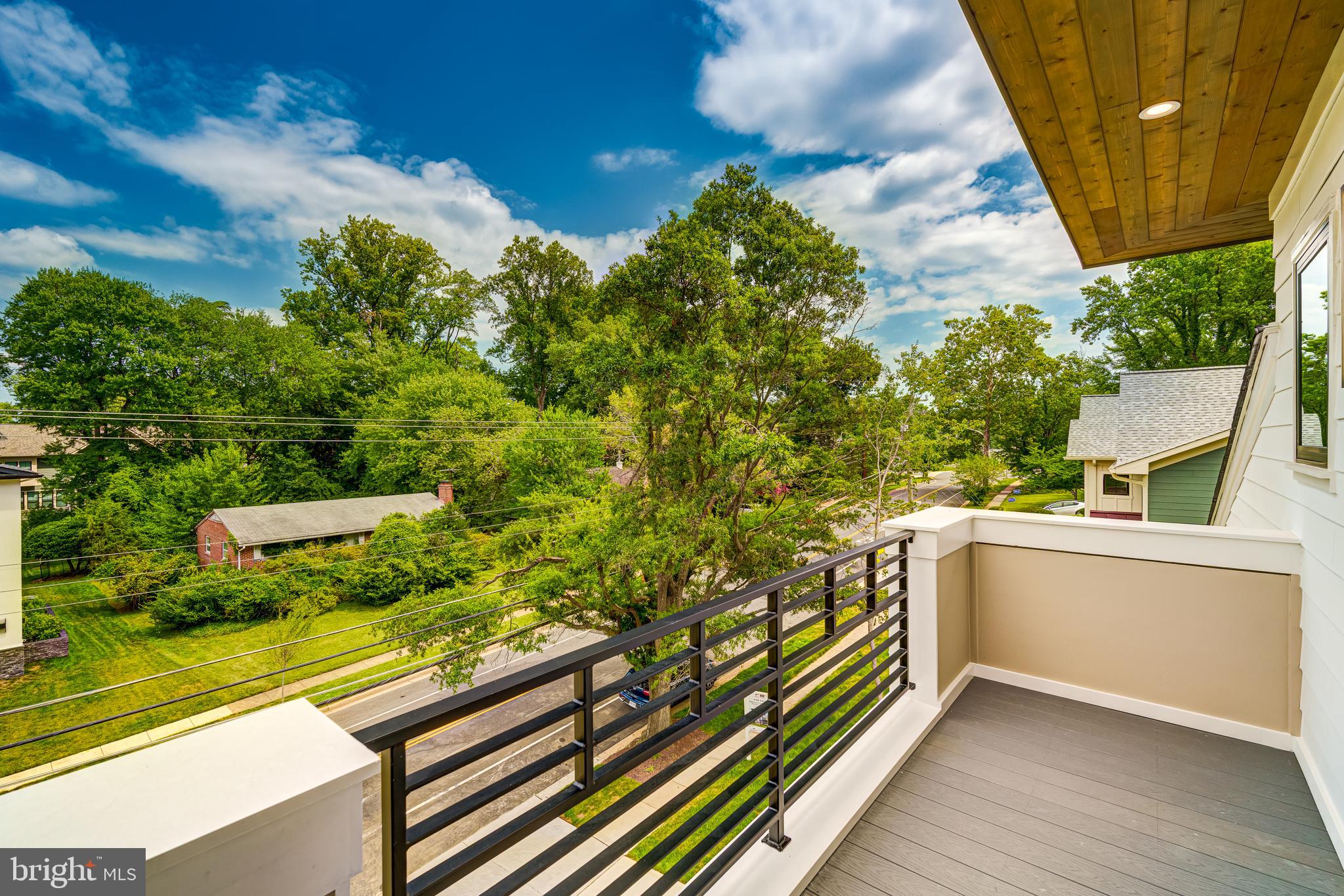 VIENNA WOODS - Residential