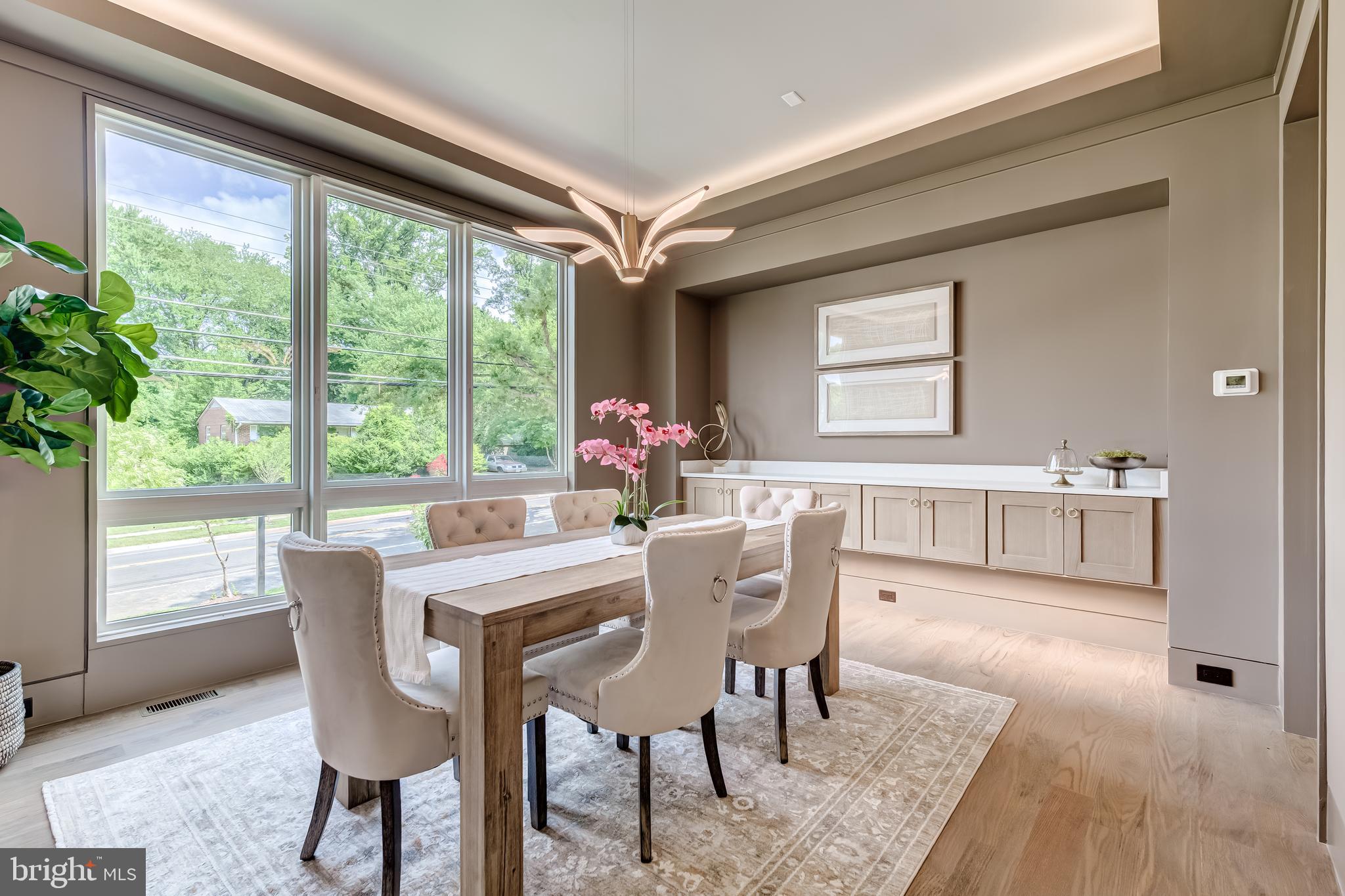 VIENNA WOODS - Residential