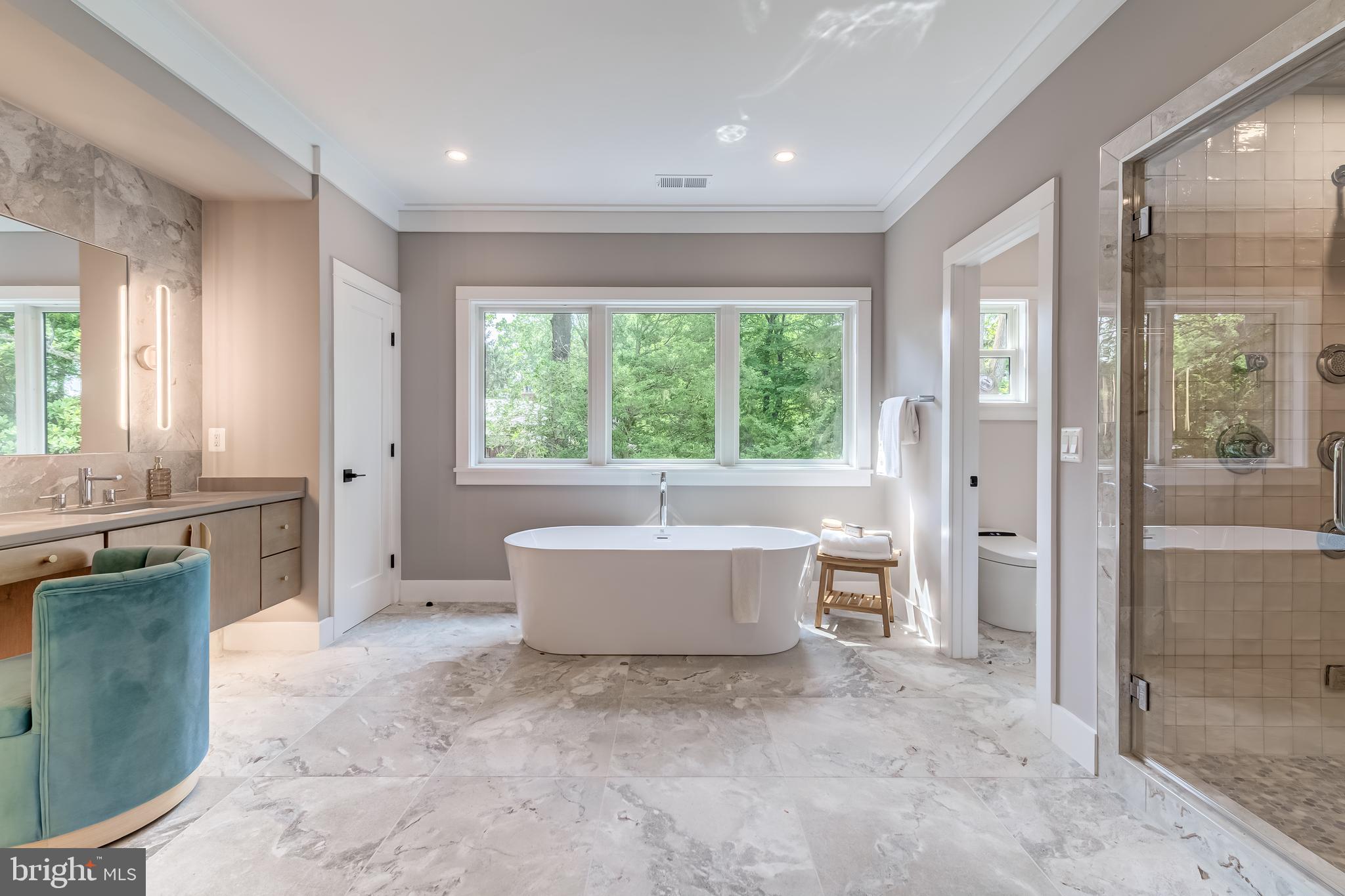 VIENNA WOODS - Residential