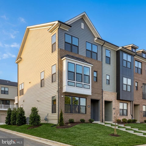 Townhouse For Sale - 5008 Henry King Way #16F<br/> BOWIE, MD 20715