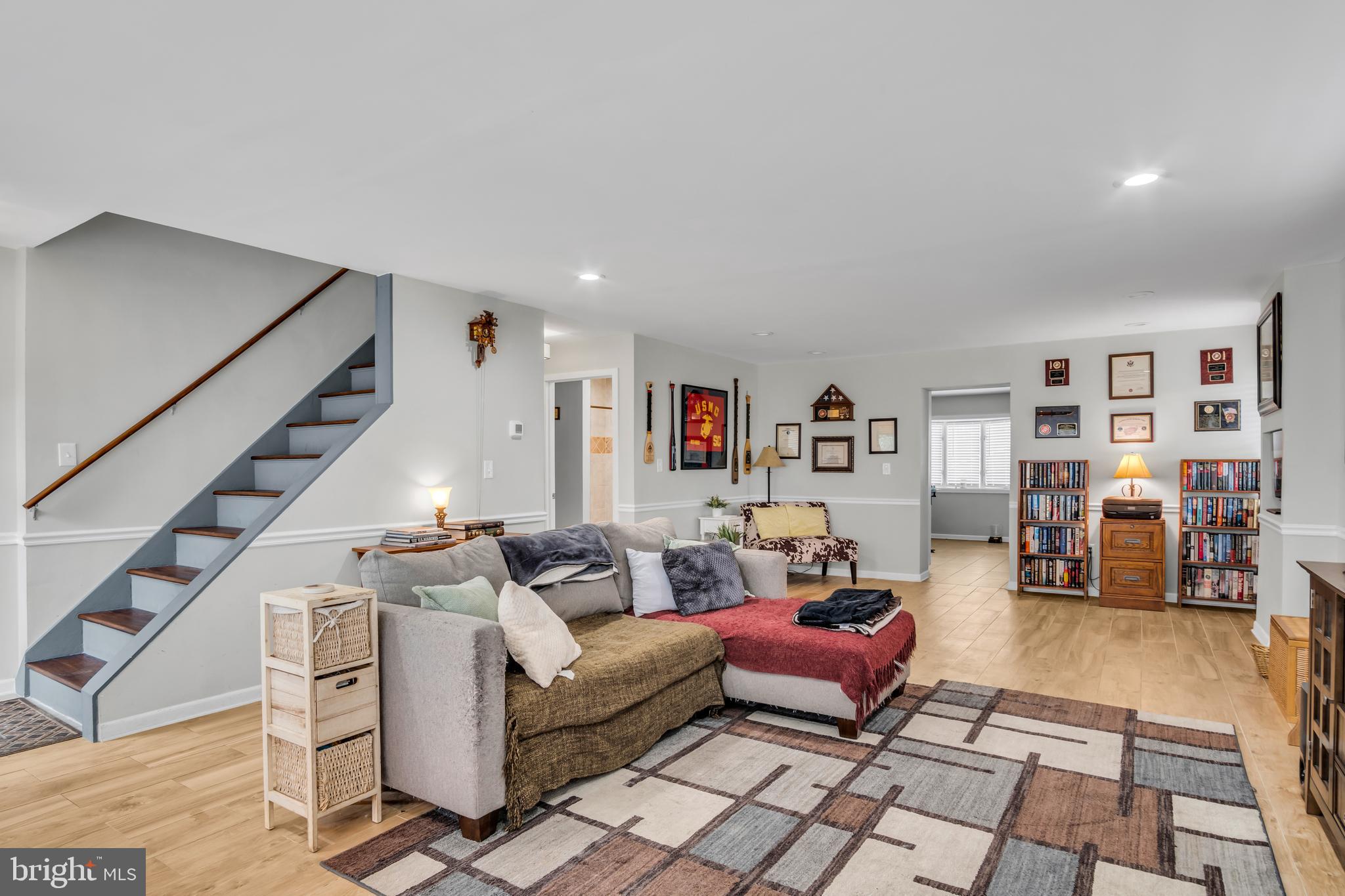 520 W CARACAS AVENUE