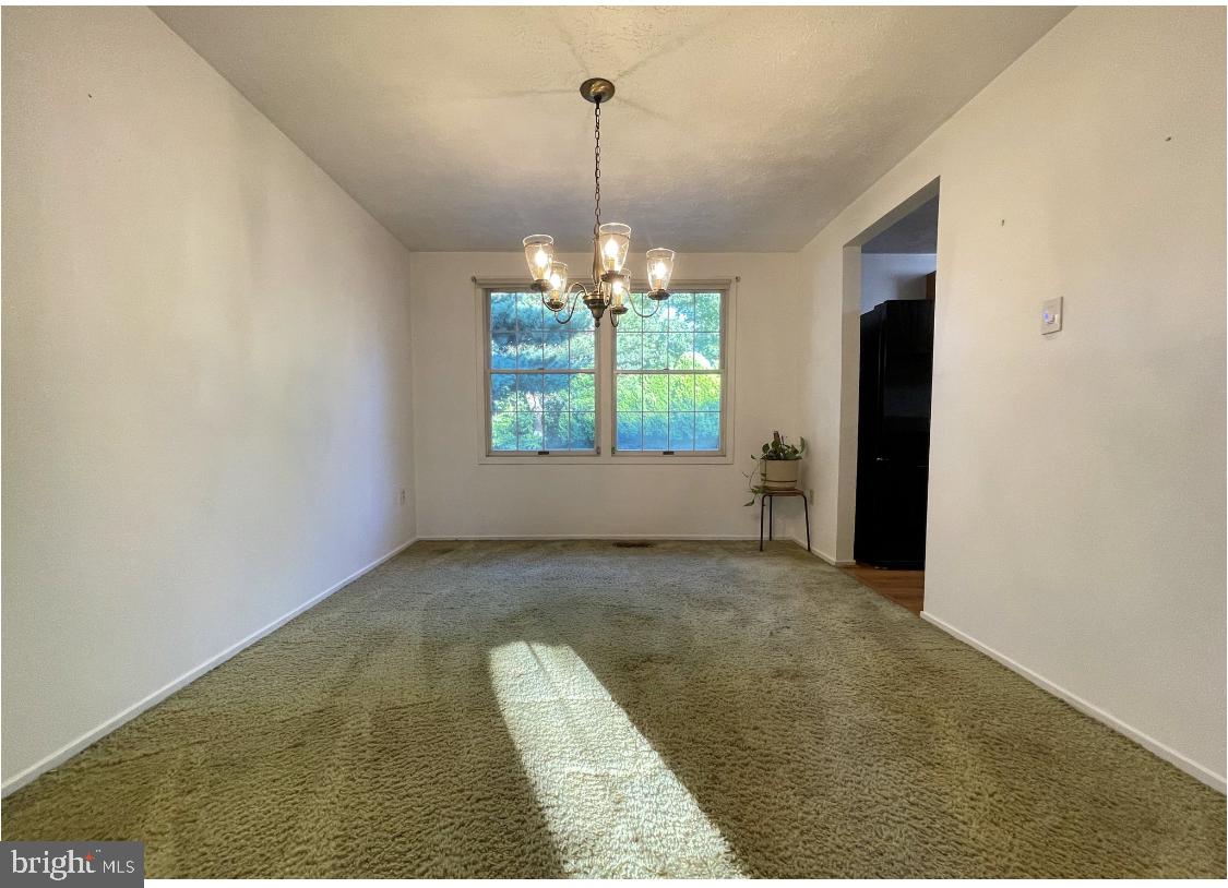 RAMBLING HILLS - Residential