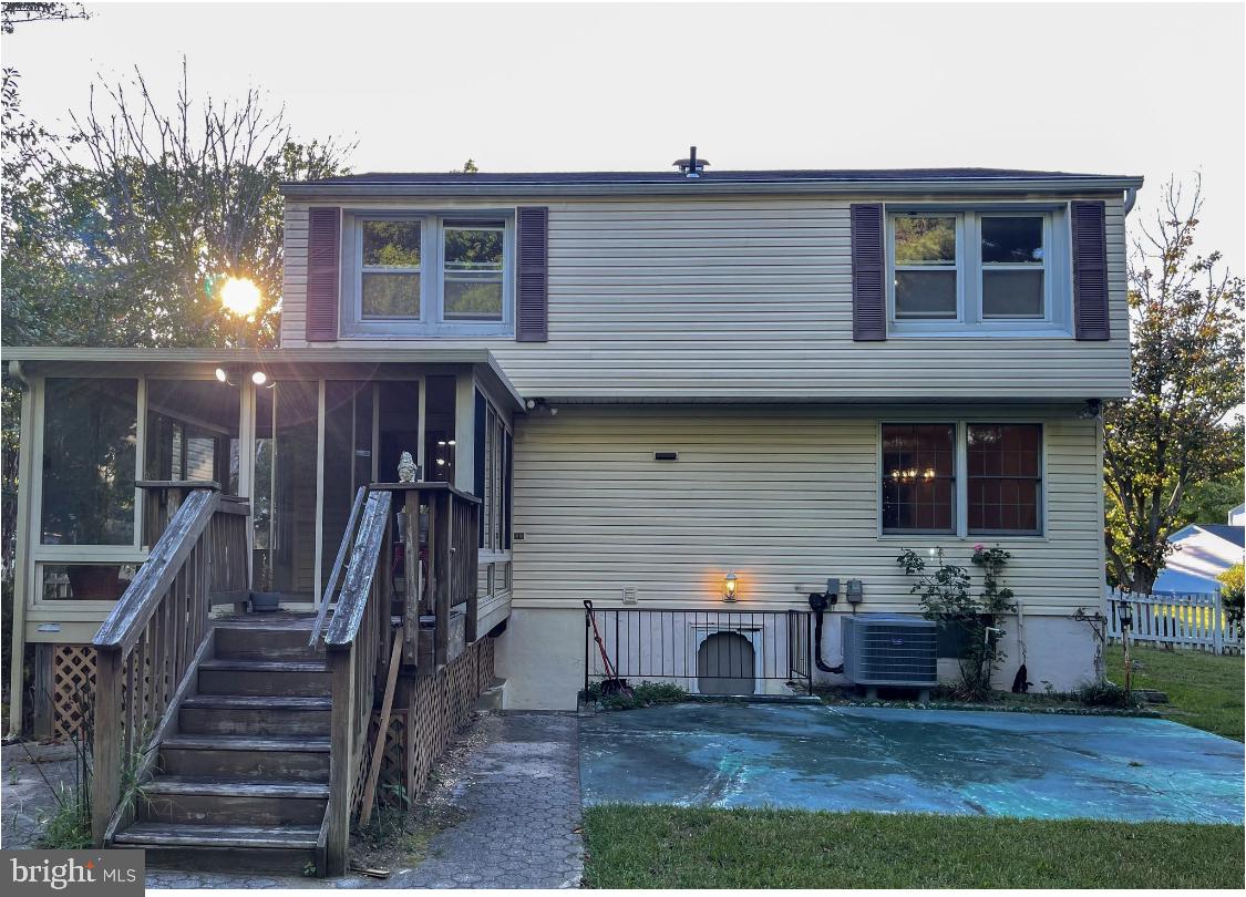 RAMBLING HILLS - Residential