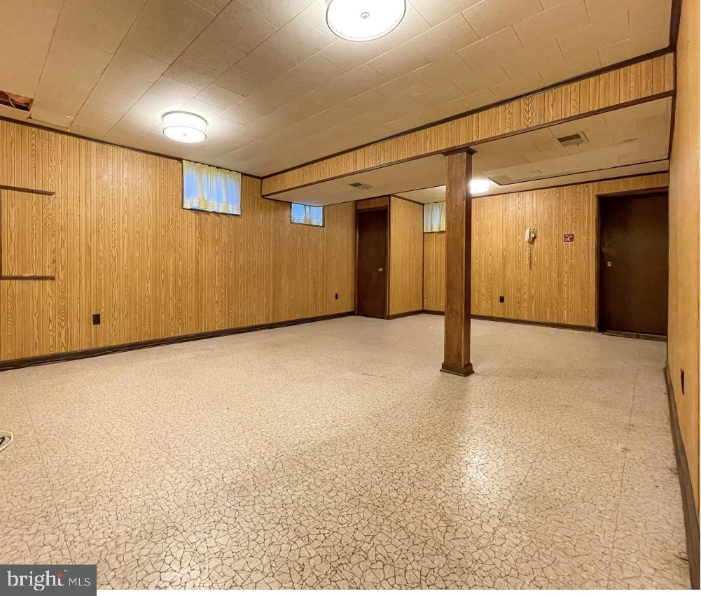 RAMBLING HILLS - Residential