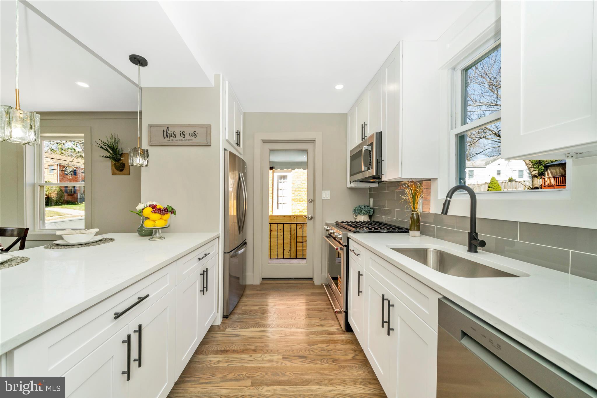 CAMERON HEIGHTS - Residential