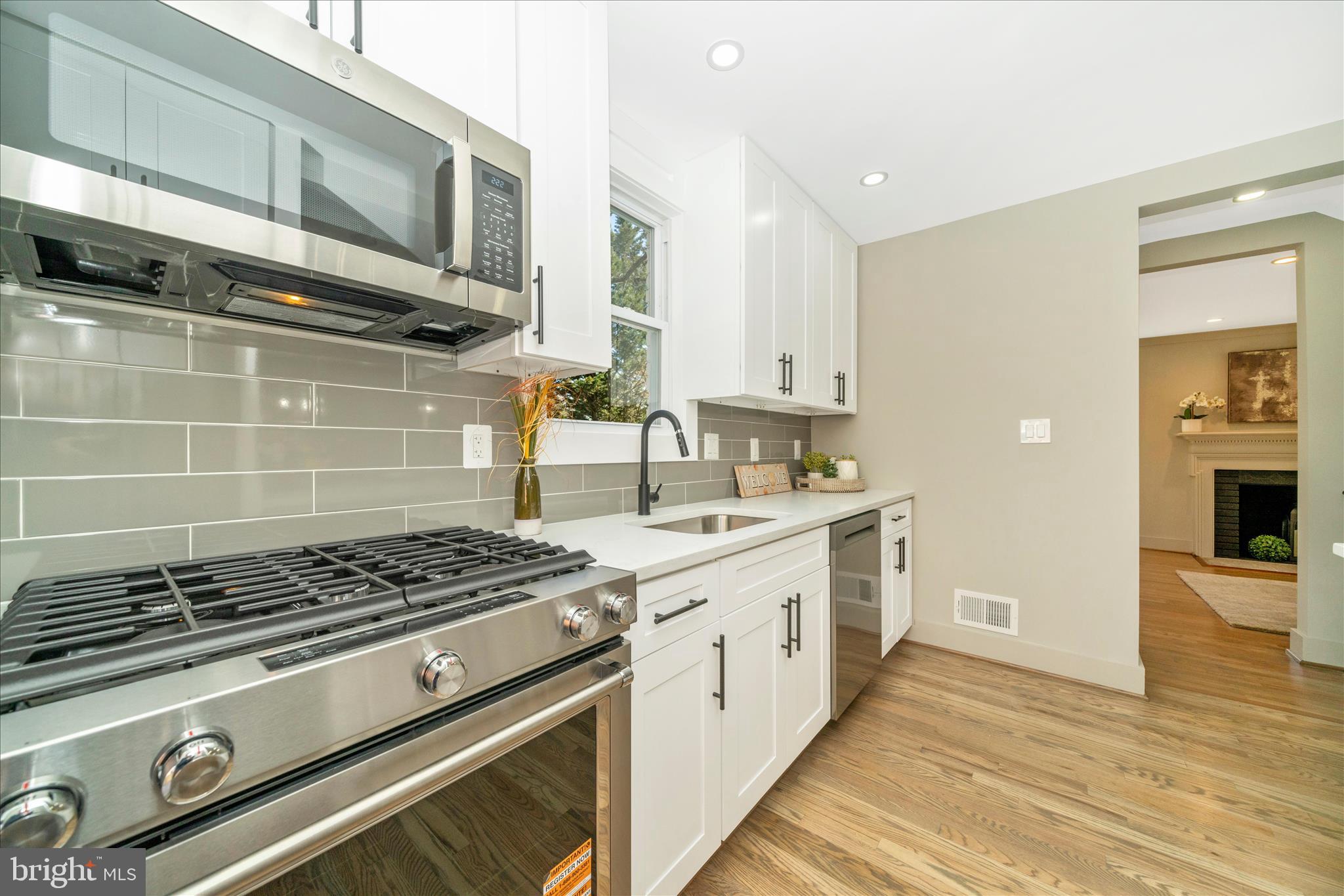 CAMERON HEIGHTS - Residential