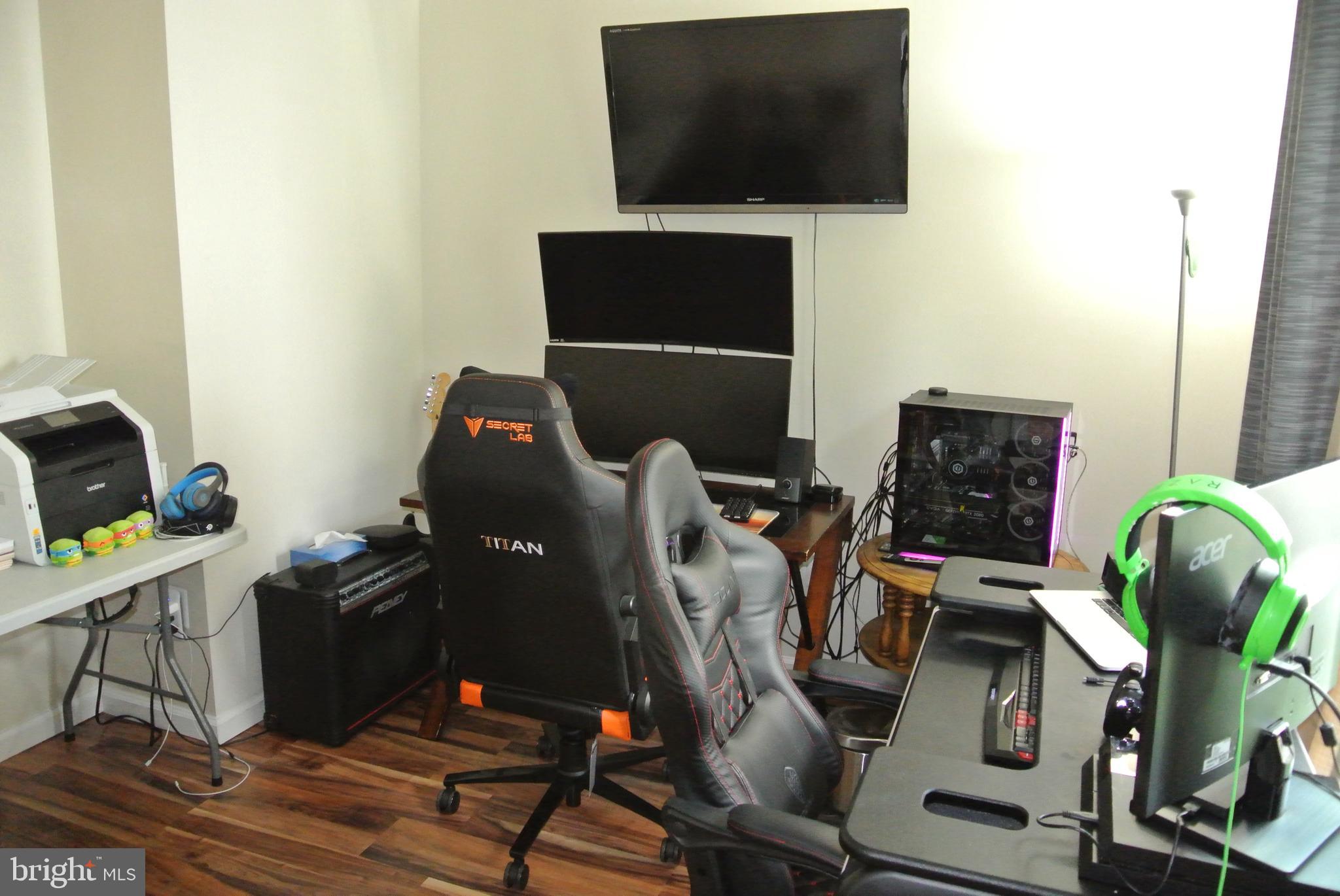 LINDEN GROVE - Residential