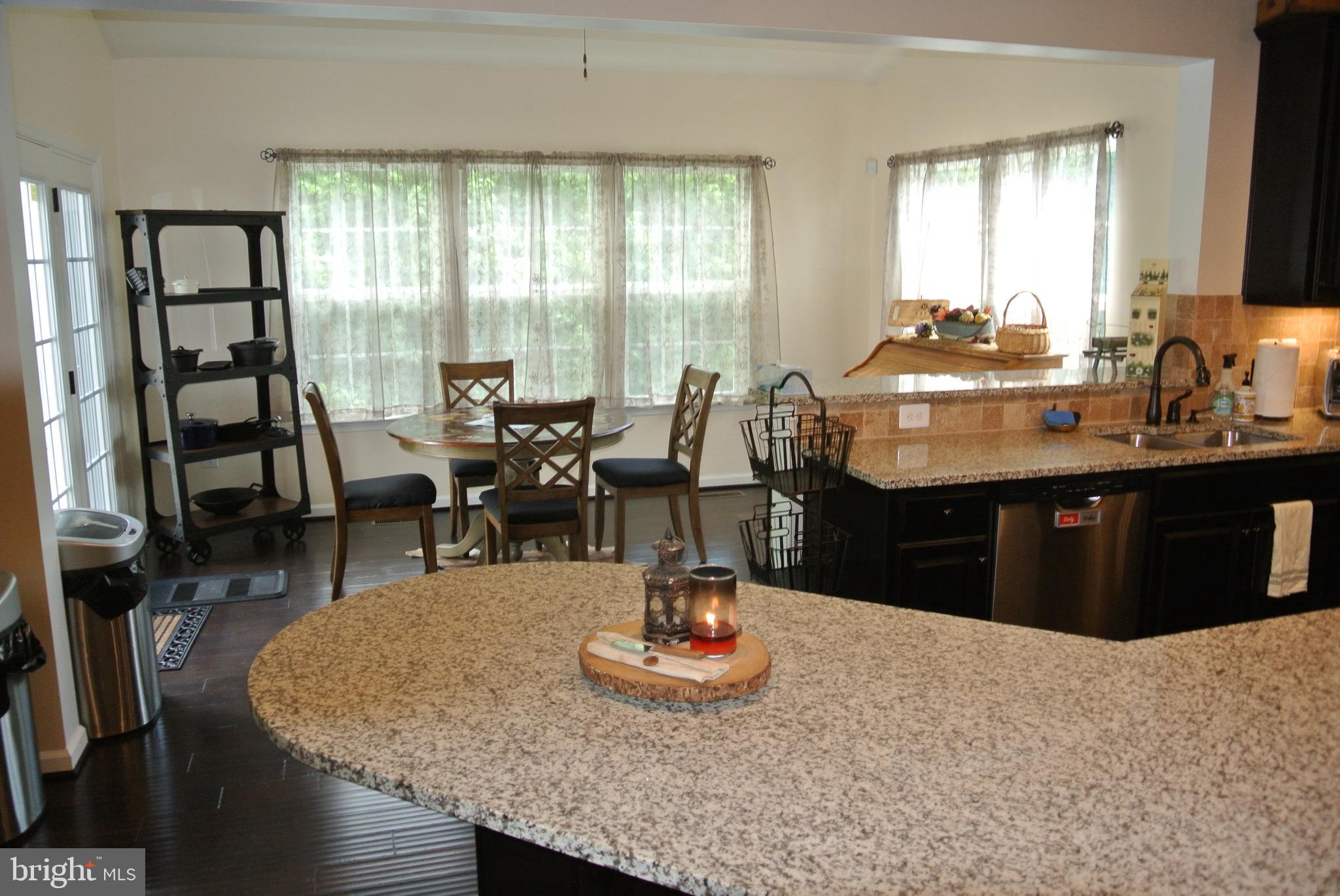 LINDEN GROVE - Residential