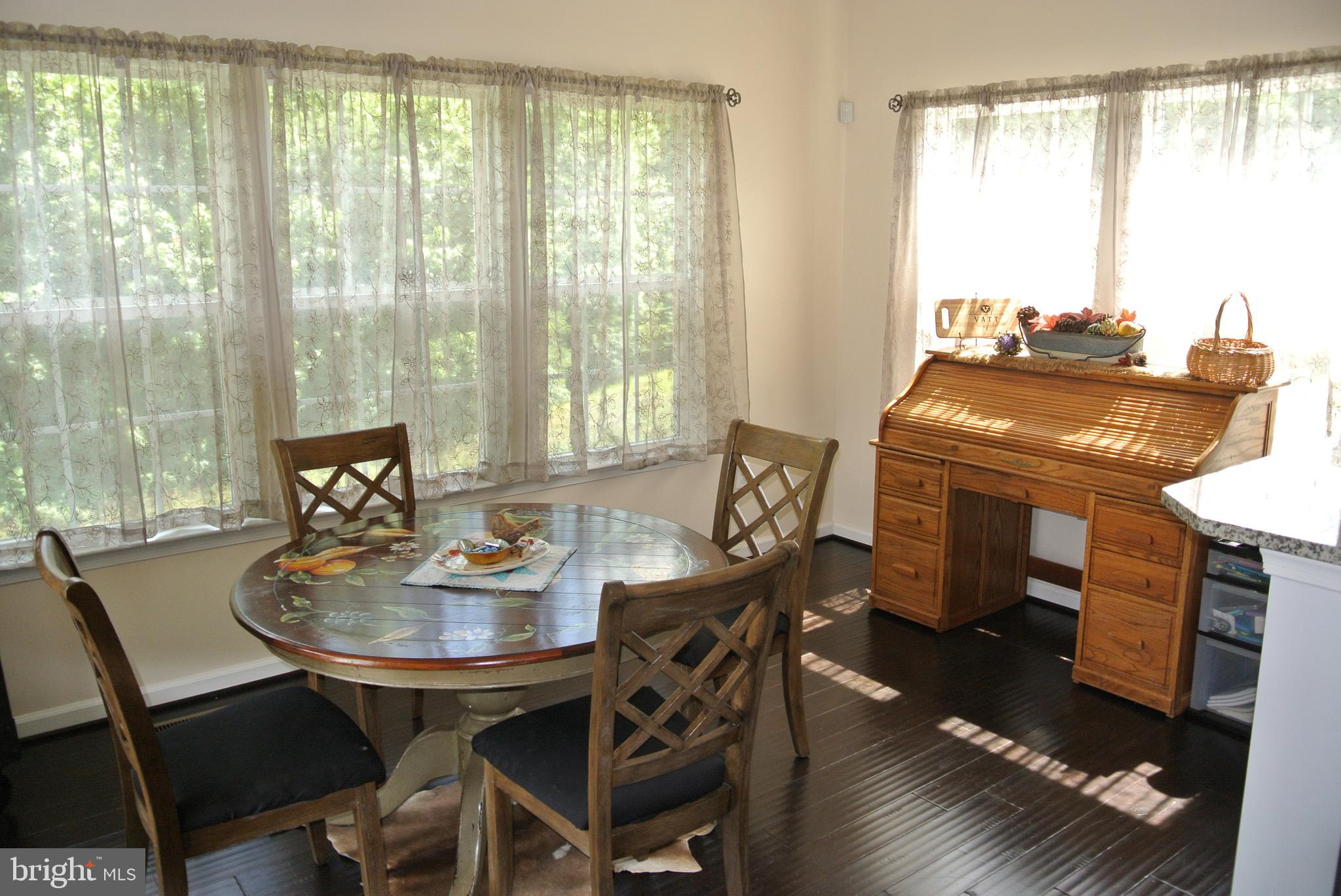 LINDEN GROVE - Residential