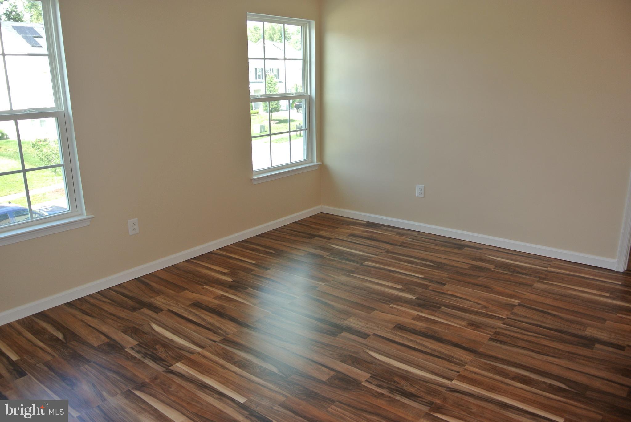 LINDEN GROVE - Residential