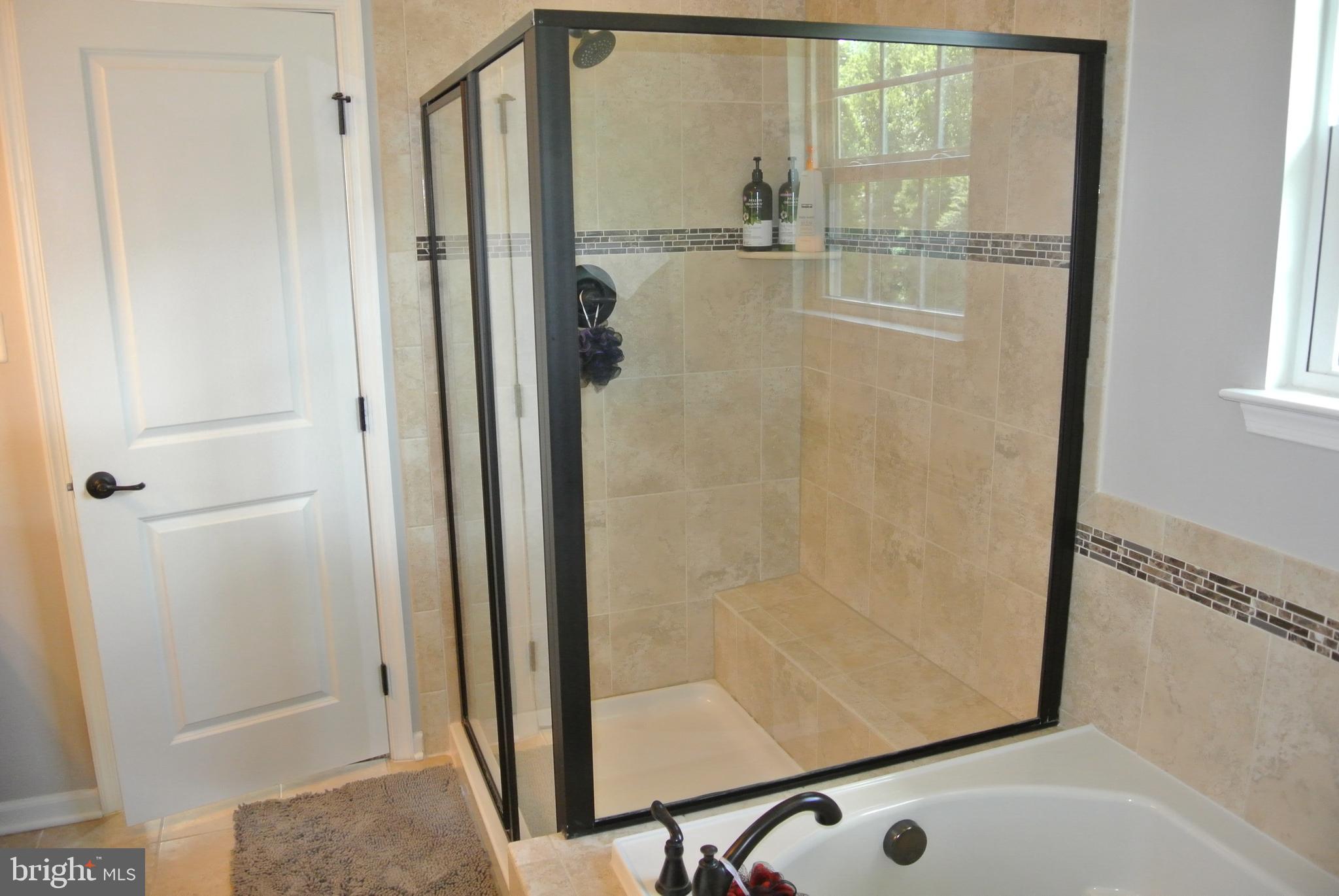 LINDEN GROVE - Residential