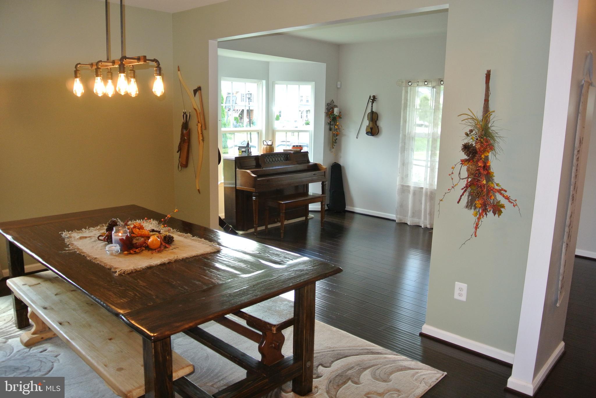 LINDEN GROVE - Residential