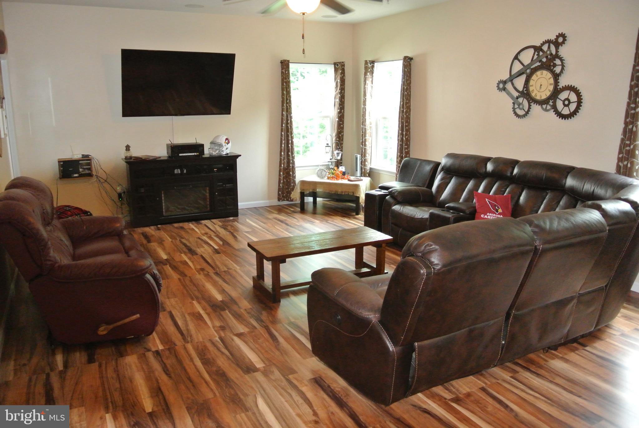 LINDEN GROVE - Residential