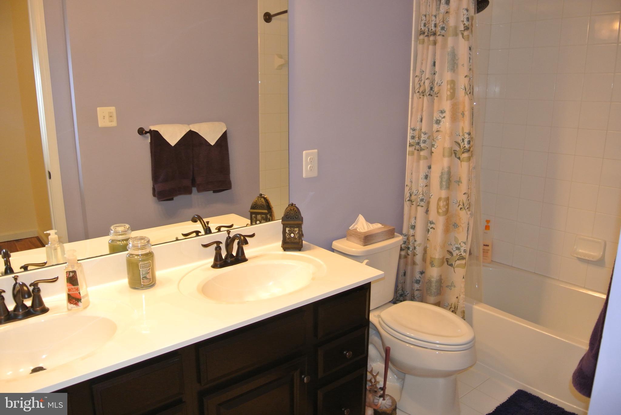 LINDEN GROVE - Residential