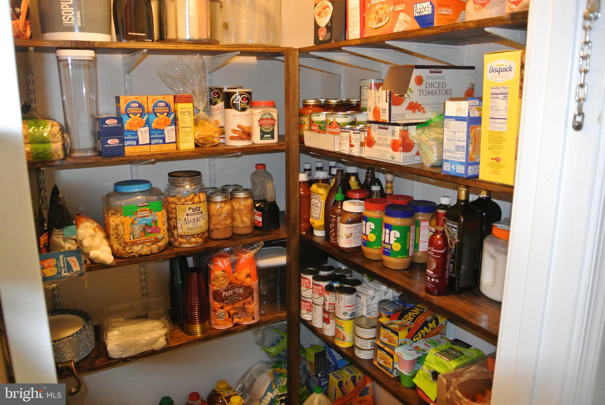 LINDEN GROVE - Residential