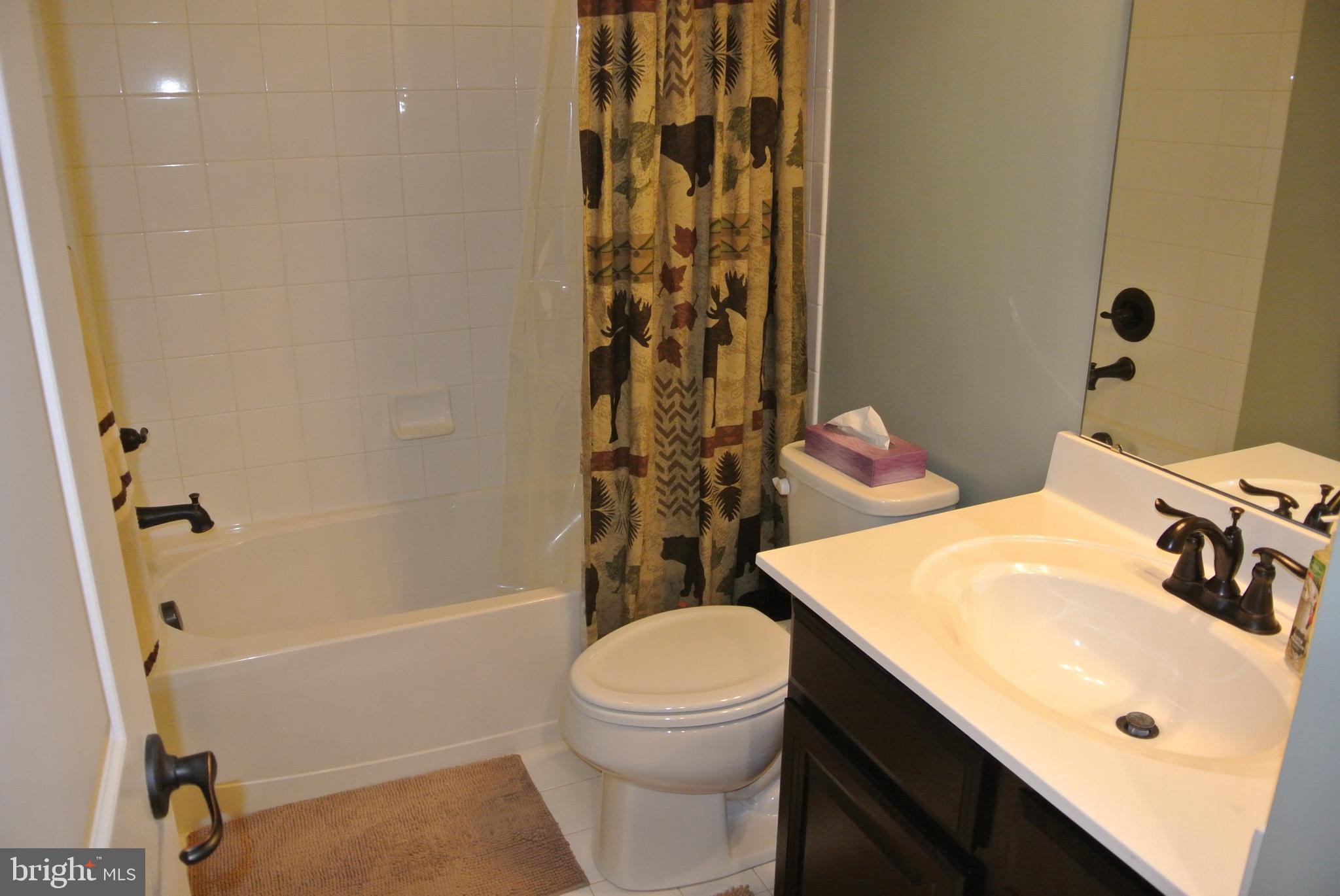 LINDEN GROVE - Residential