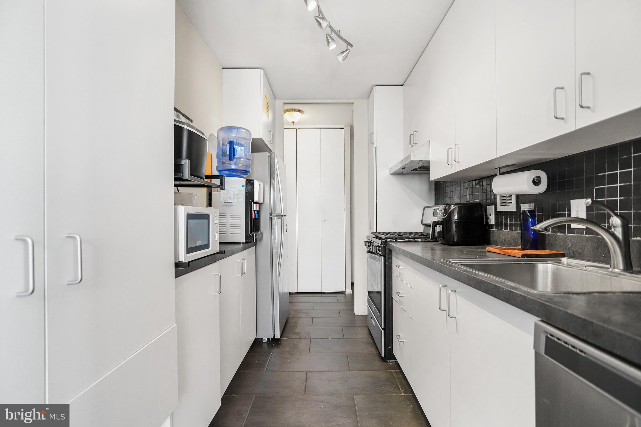 RIVER PARK - Residential