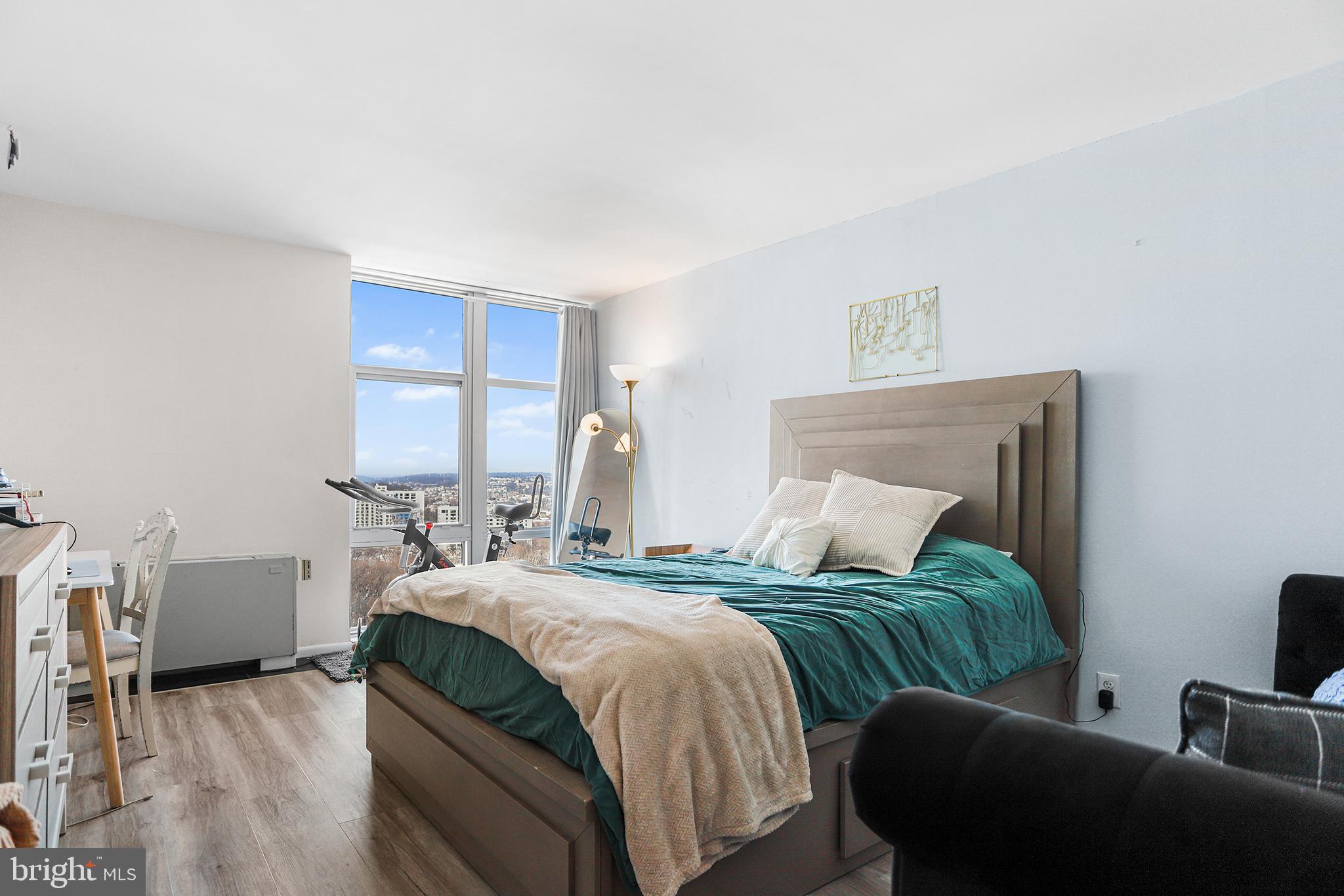 RIVER PARK - Residential