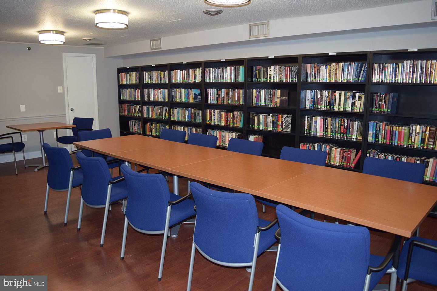 RIVER PARK - Residential