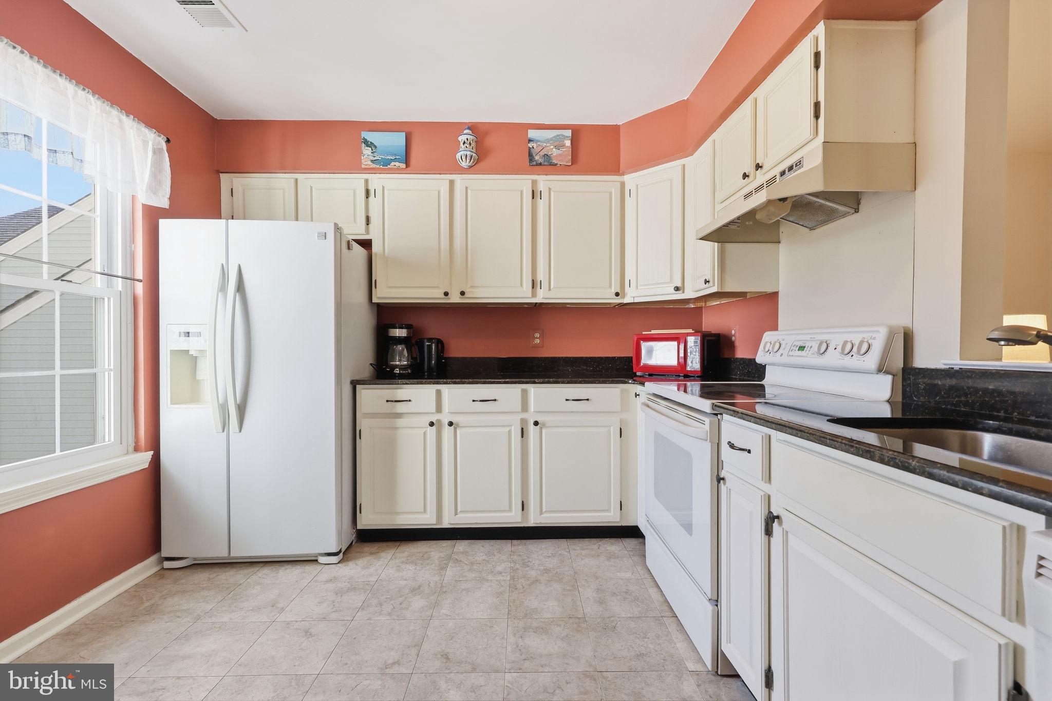 606 MEWS DRIVE 606