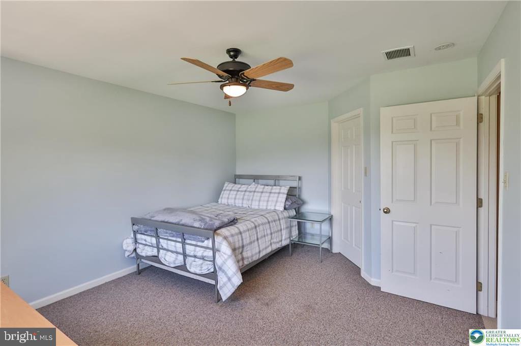 FAR VIEW FARMS - Residential