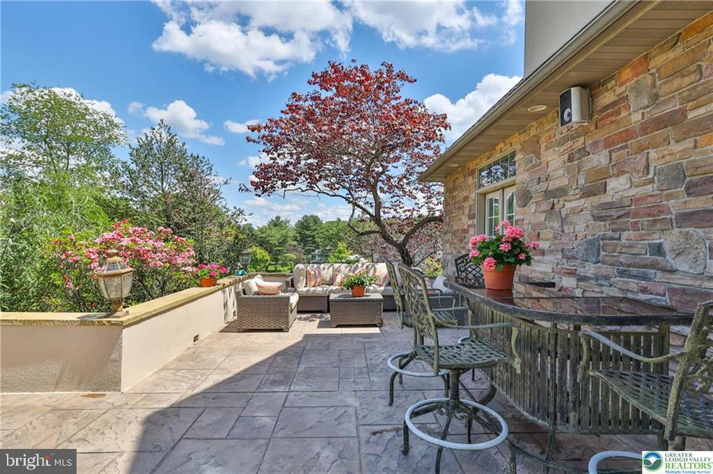 FAR VIEW FARMS - Residential