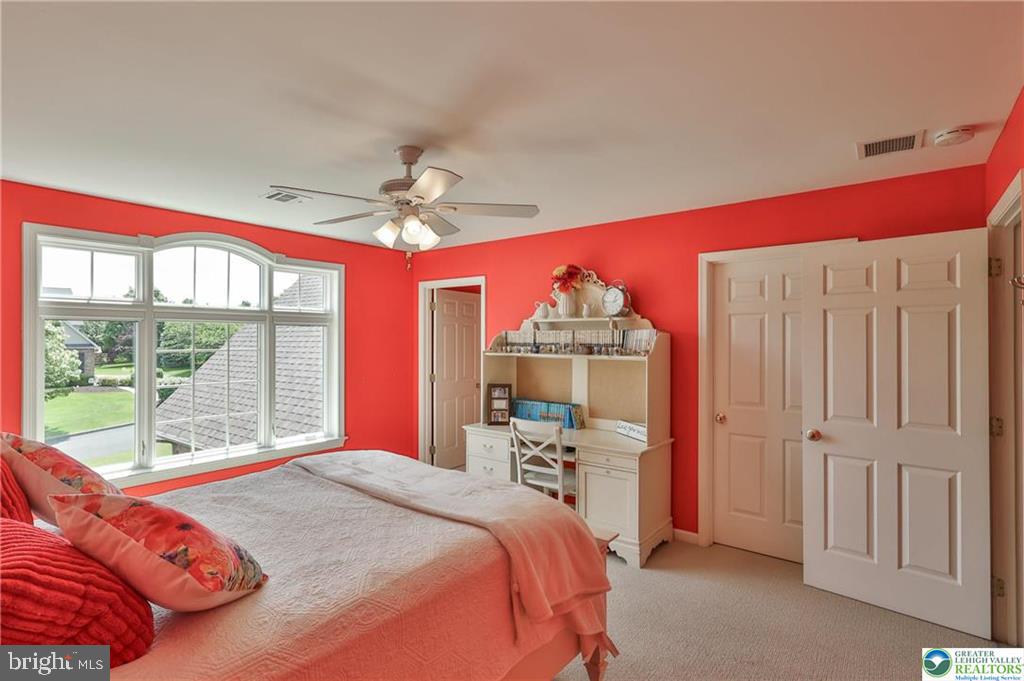 FAR VIEW FARMS - Residential