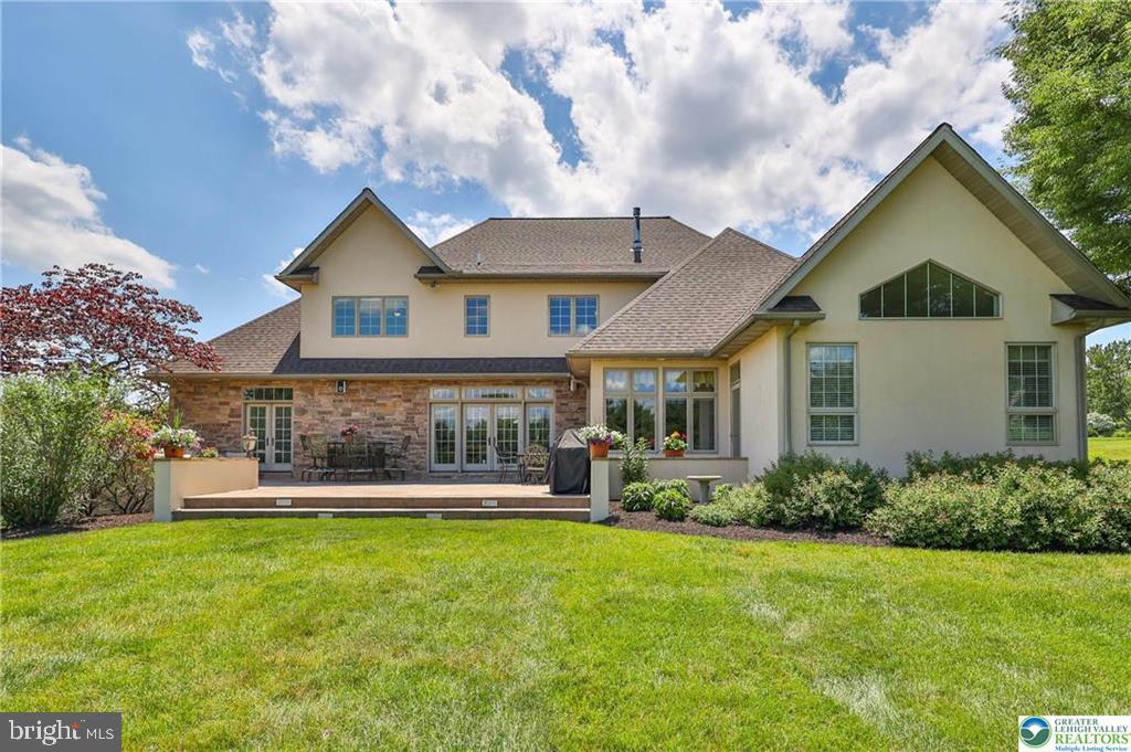 FAR VIEW FARMS - Residential