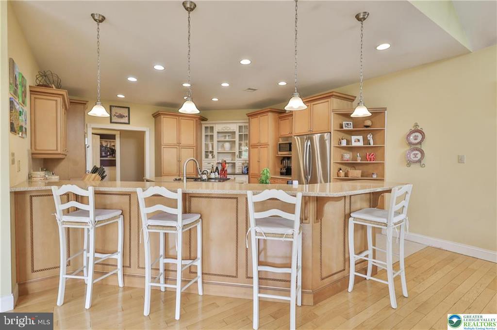 FAR VIEW FARMS - Residential