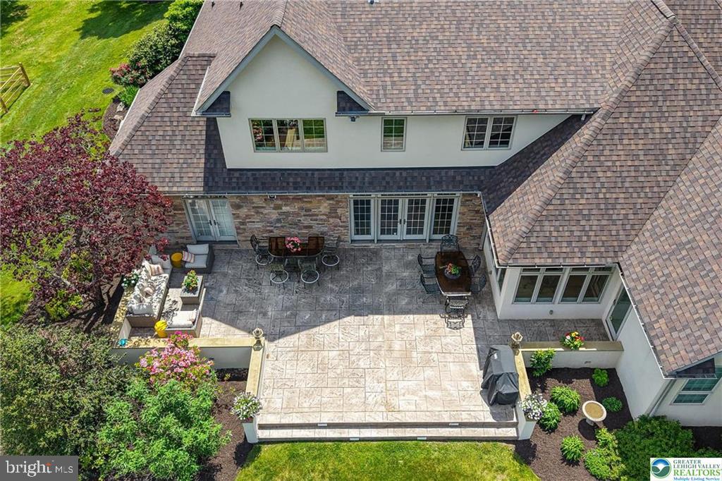 4521 LINDA LANE