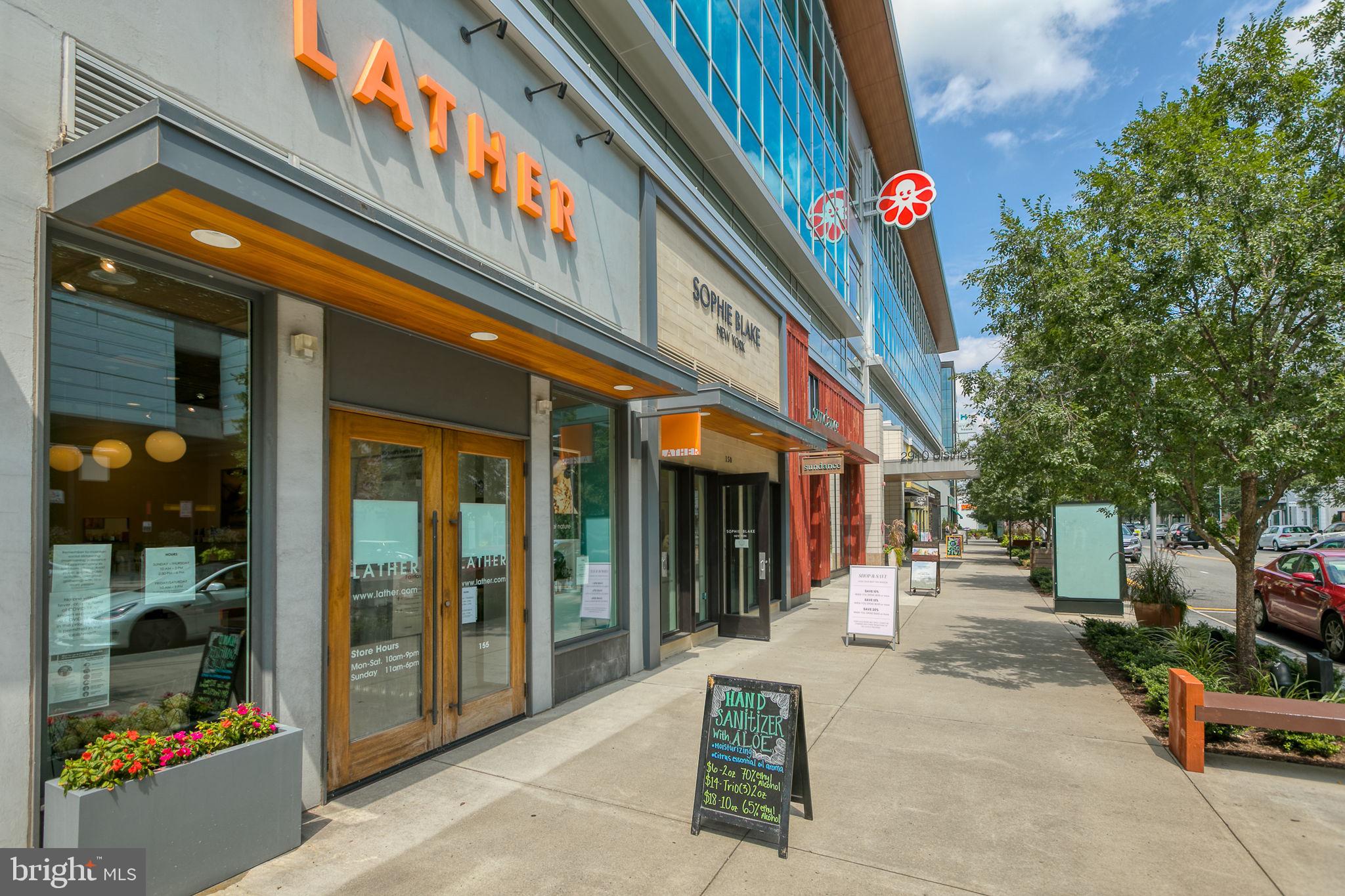 YORKTOWNE SQUARE - Residential