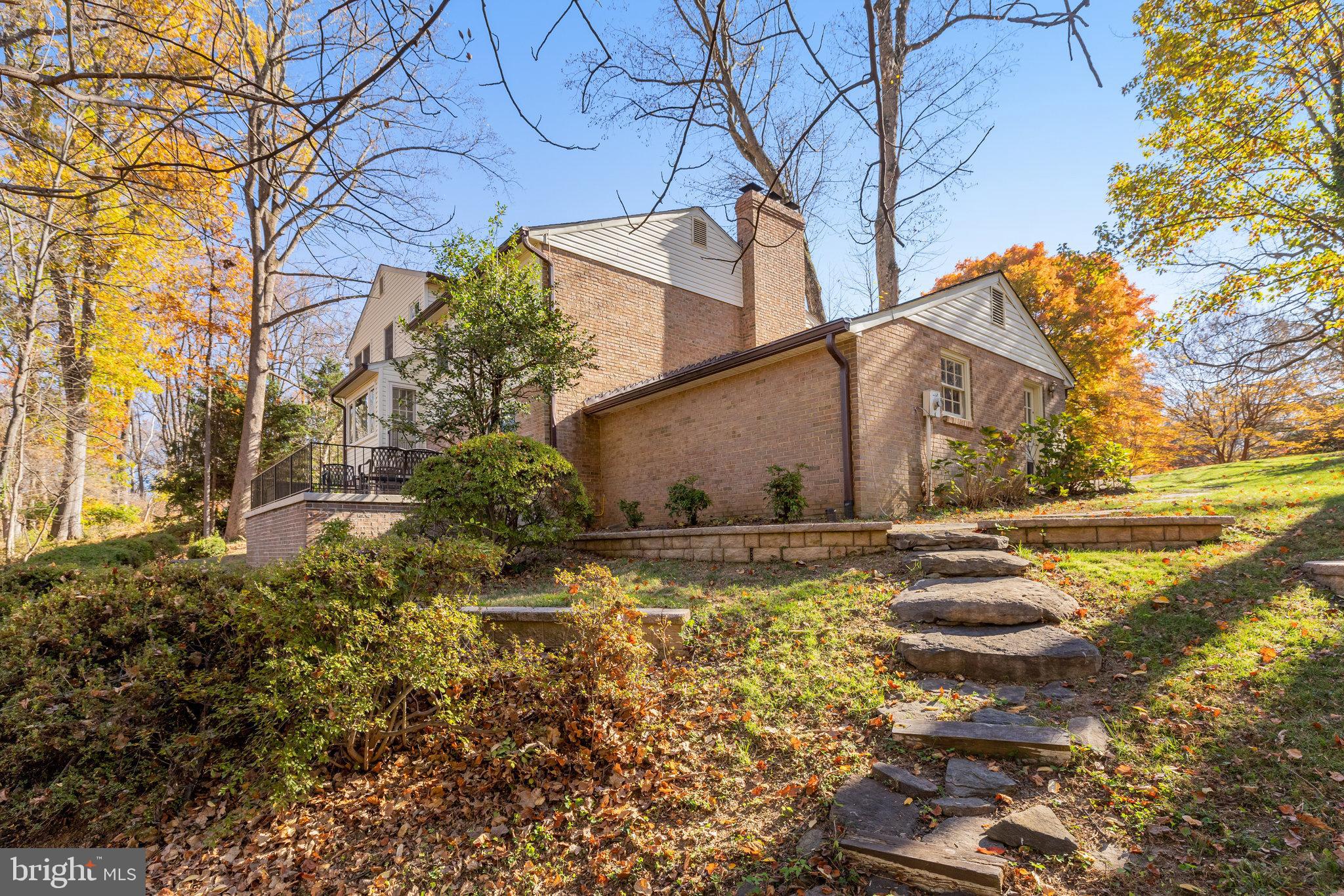 FOREST VILLA WOODS - Residential