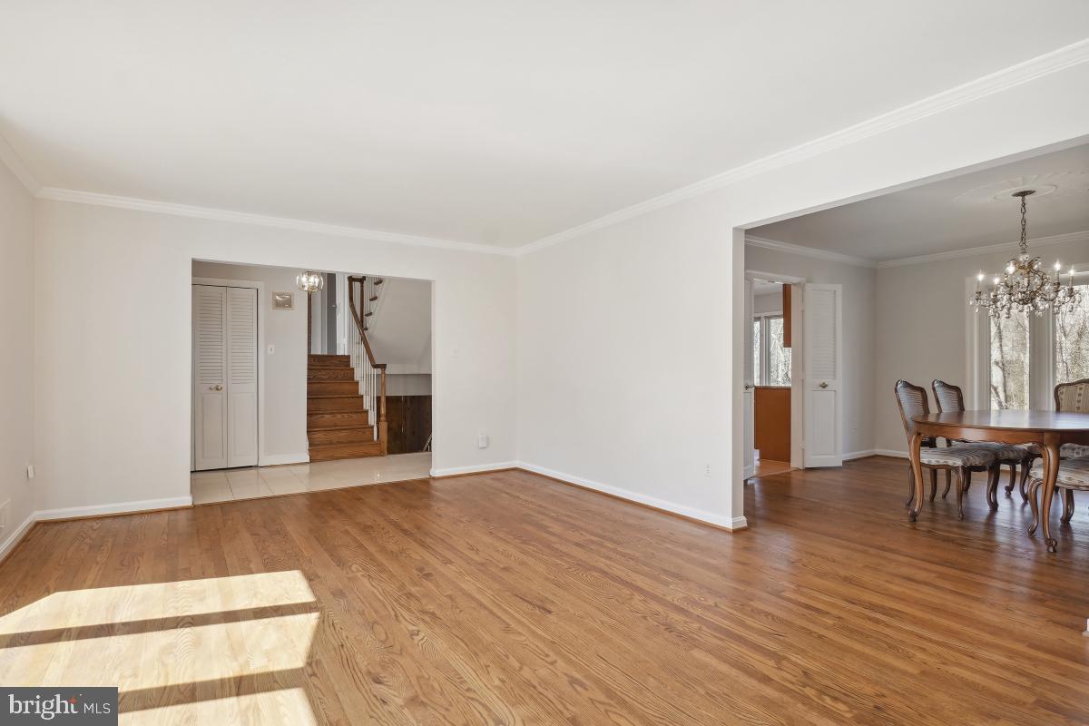 FOREST VILLA WOODS - Residential