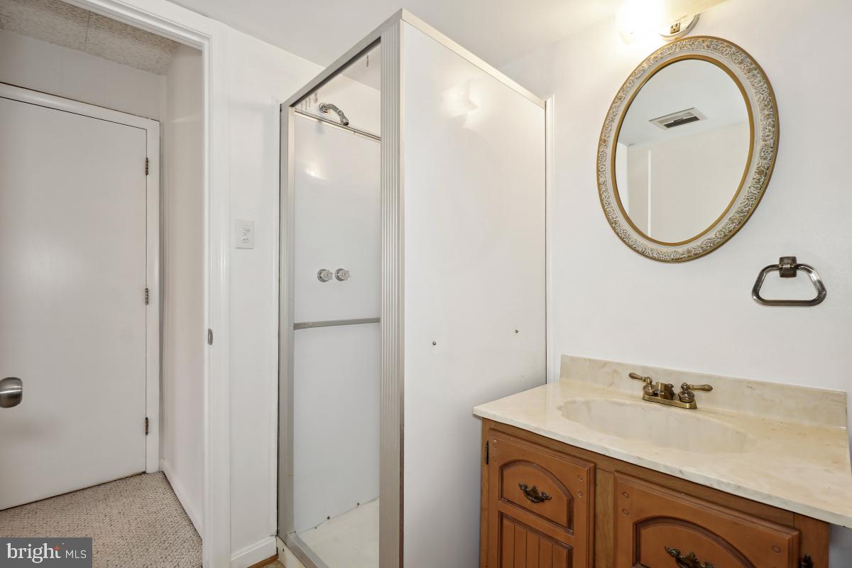 FOREST VILLA WOODS - Residential