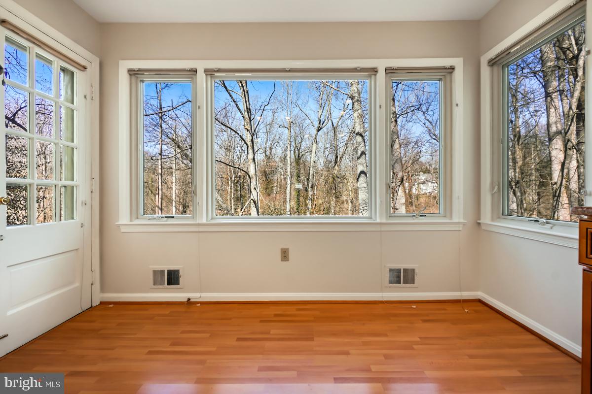 FOREST VILLA WOODS - Residential