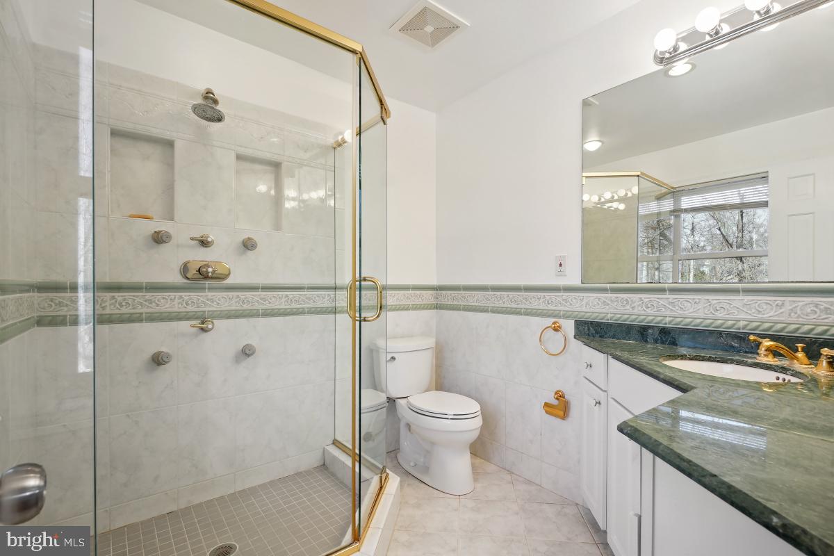 FOREST VILLA WOODS - Residential