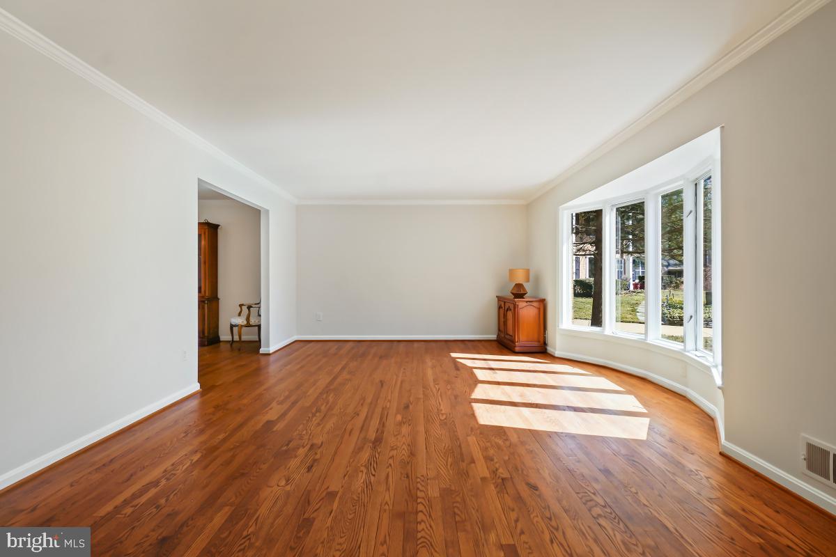 FOREST VILLA WOODS - Residential